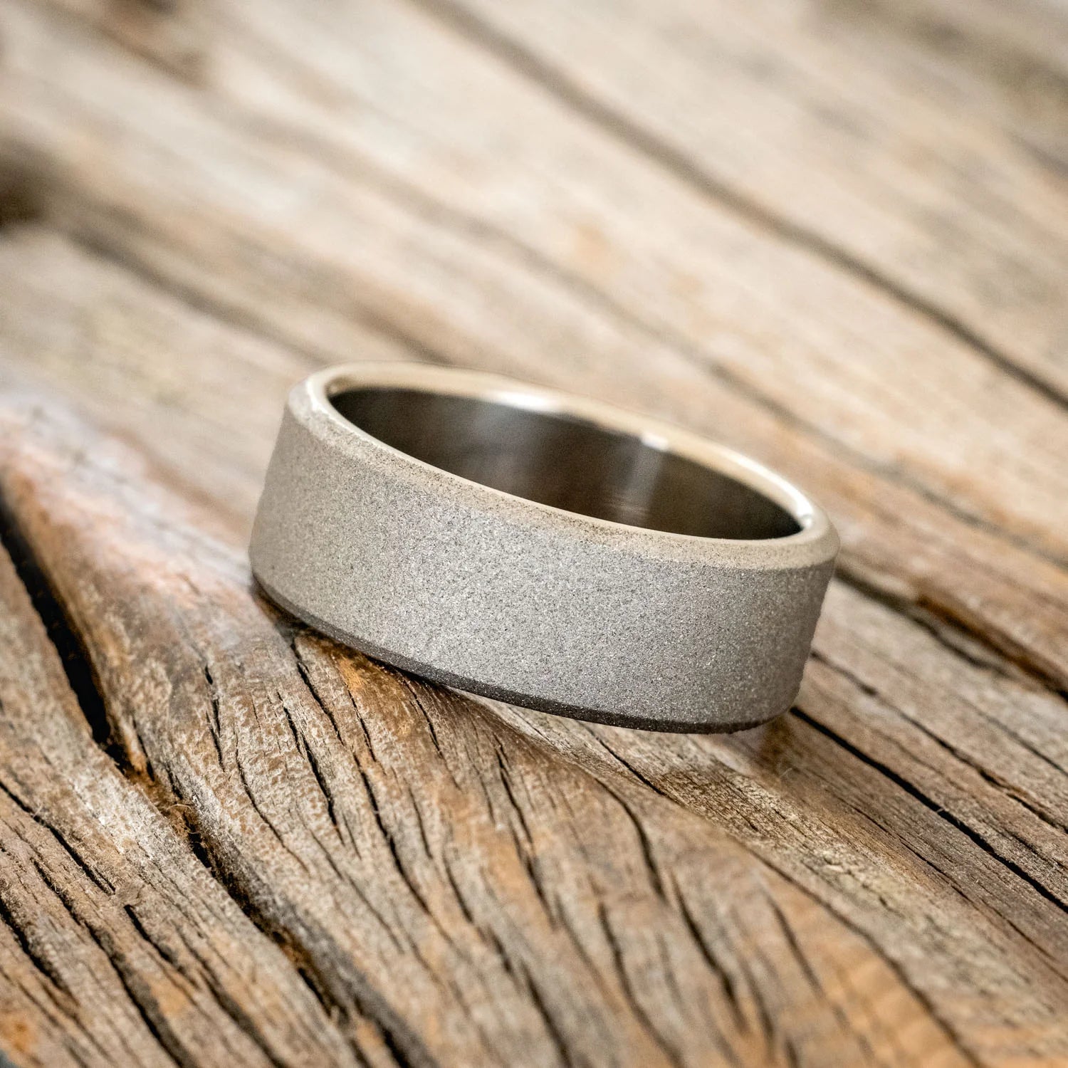 SOLID METAL SANDBLASTED WEDDING RING - TITANIUM - SIZE 8-2