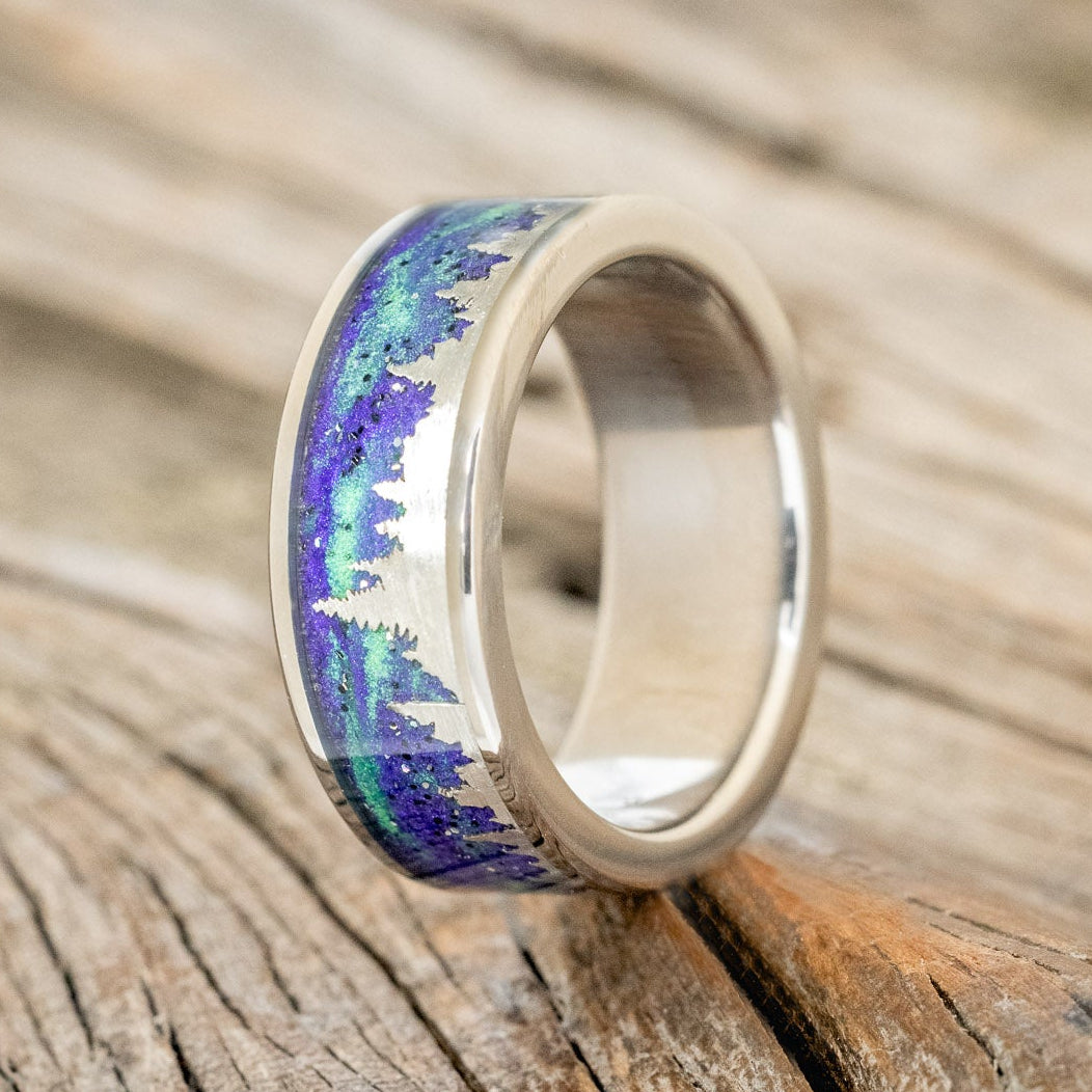 "BOREALIS" - SILVER TREES ENGRAVED WEDDING RING WITH GLOW IN THE DARK NORTHERN LIGHTS-4