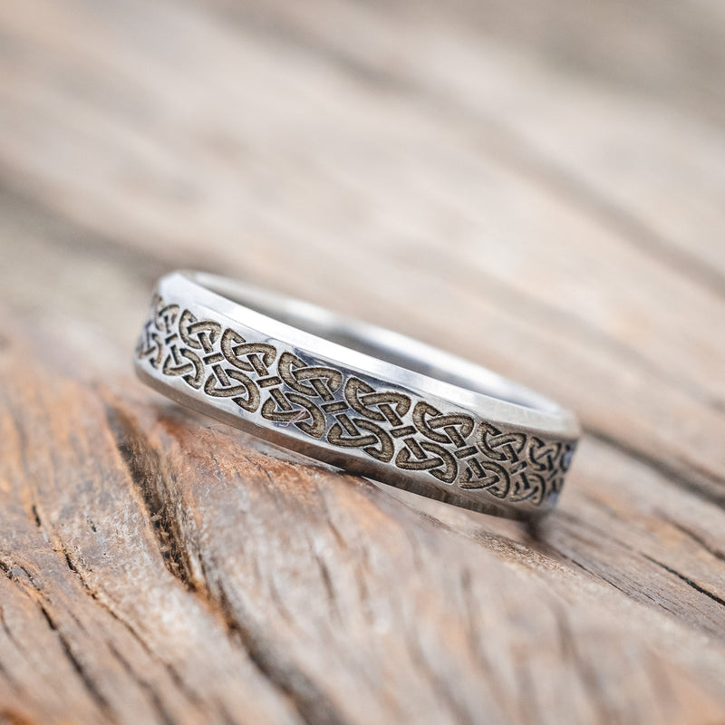 CELTIC LOVE KNOT ENGRAVED WEDDING BAND-Staghead Designs