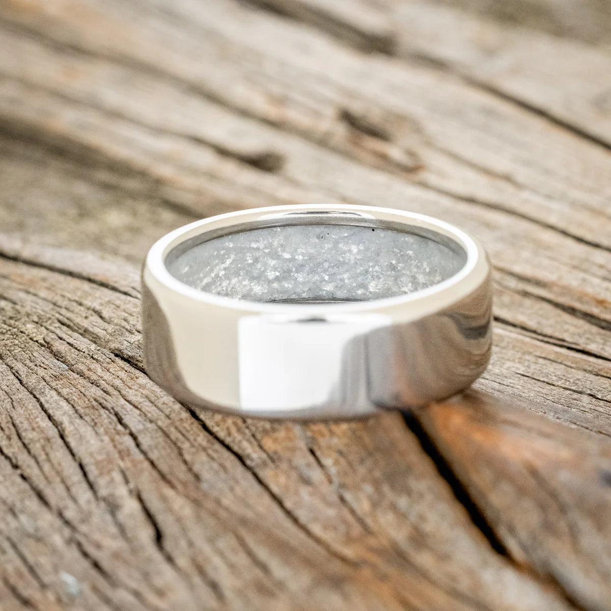 "Hyperion" - Diamond Dust Lined Wedding Band - Titanium (8mm) - Size 6 3/4