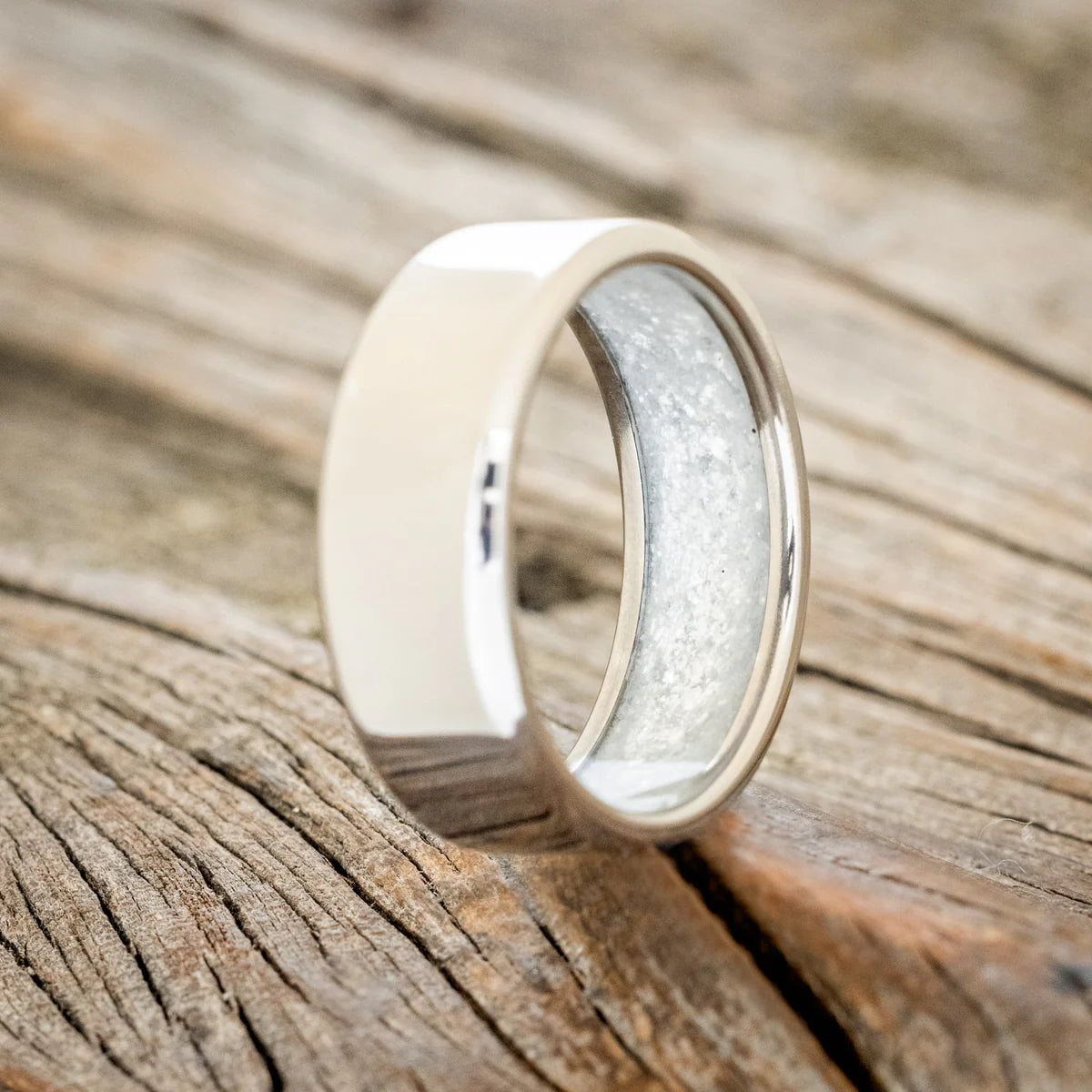 "Hyperion" - Diamond Dust Lined Wedding Band - Titanium (8mm) - Size 6 3/4