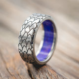 "ECHO" - DRAGON SCALE WEDDING RING FEATURING A PURPLE OPAL LINED BAND