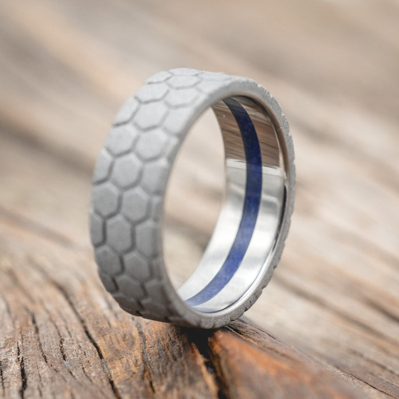 "ECHO" - HONEYCOMB ENGRAVED WEDDING RING FEATURING A LAPIS LAZULI LINING IN A SANDBLASTED FINISH