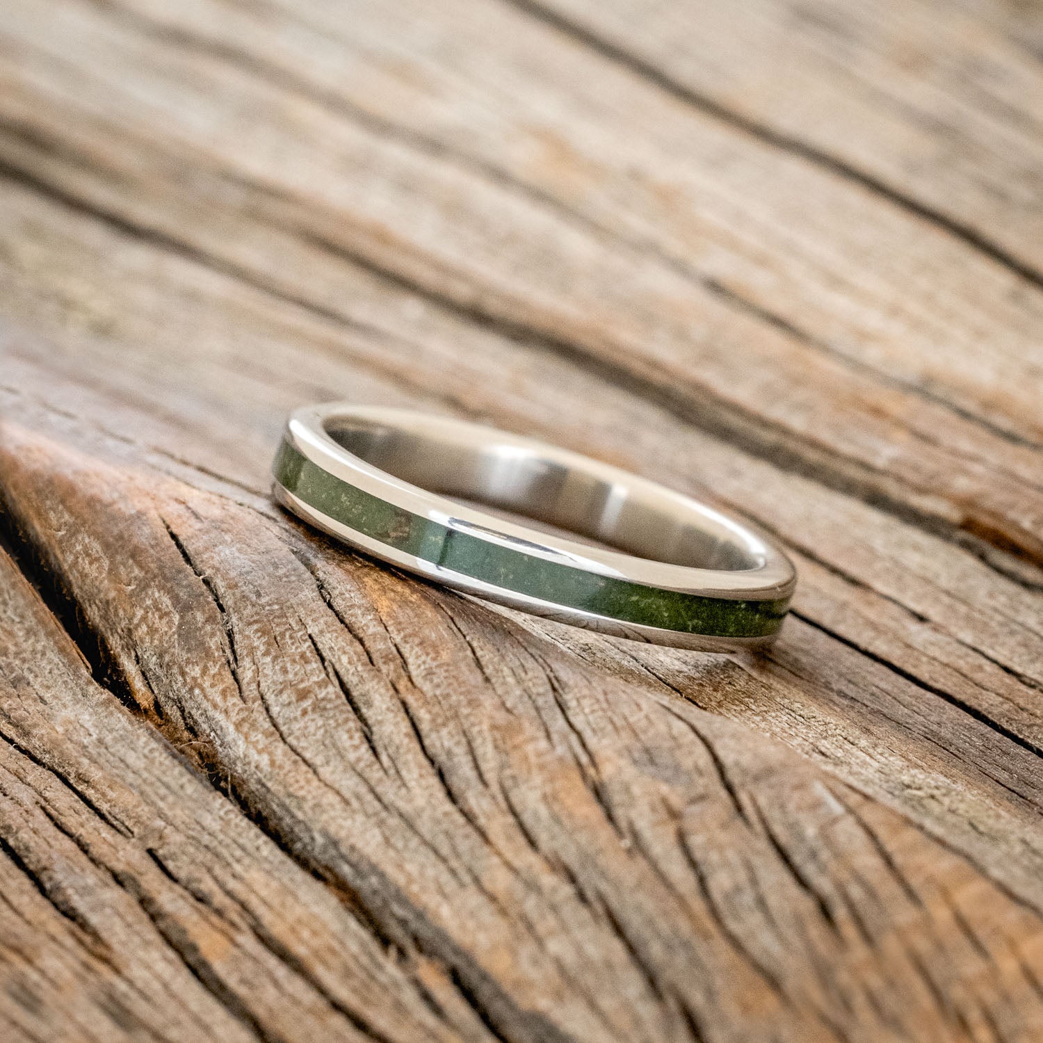 "VERTIGO" - MATCHING SET OF MOSS WEDDING BANDS-9