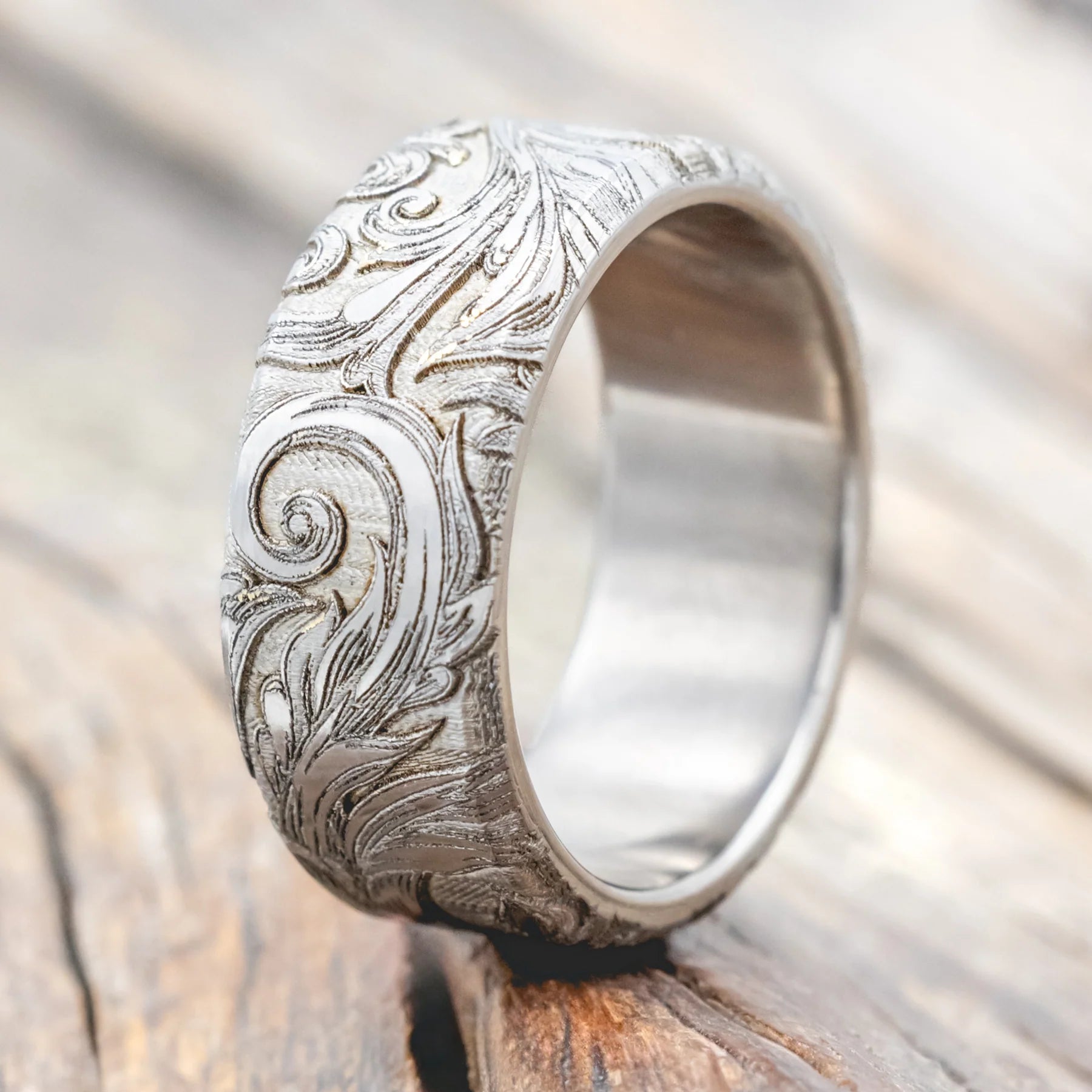 "Fielder" - 3D Engraved Botanical-Inspired Wedding Band - Titanium - Size 9 1/2