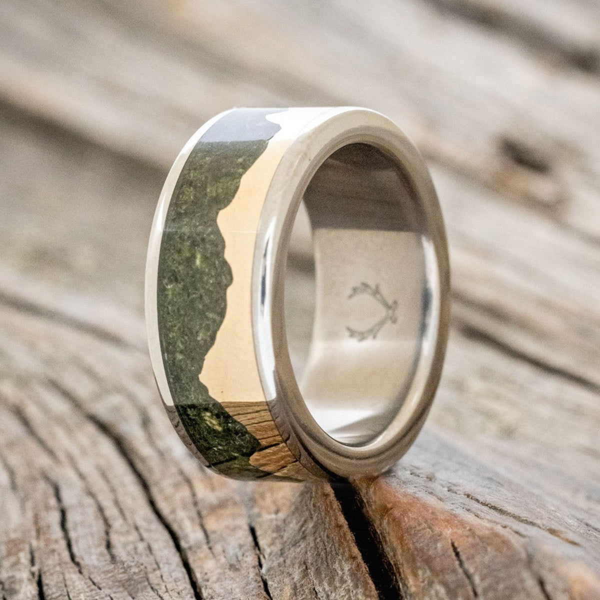 "HELIOS" - MOSS & 14K YELLOW GOLD MOUNTAIN RANGE WEDDING BAND-2