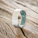 HAMMERED WEDDING BAND WITH PATINA COPPER LINING-4