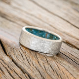 HAMMERED WEDDING BAND WITH PATINA COPPER LINING-2