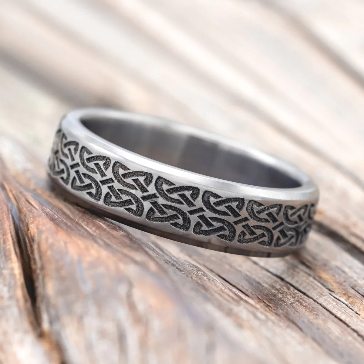 Celtic Love Knot Engraved Wedding Band - Titanium (6mm)- Size 8 3/4
