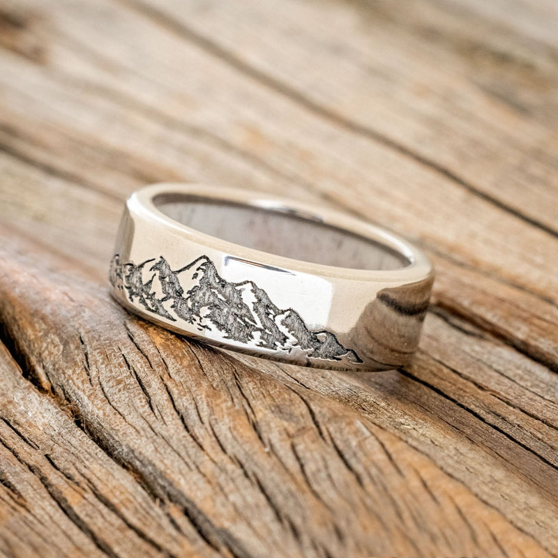MOUNTAIN ENGRAVED WEDDING BAND WITH ANTLER LINING-1
