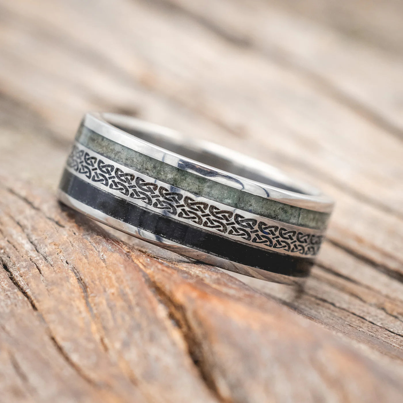 "RYDER" - CELTIC LOVE KNOT ENGRAVED BAND WITH CRUSHED MOSS AGATE & JET STONE INLAYS - TITANIUM - SIZE 9-Staghead Designs