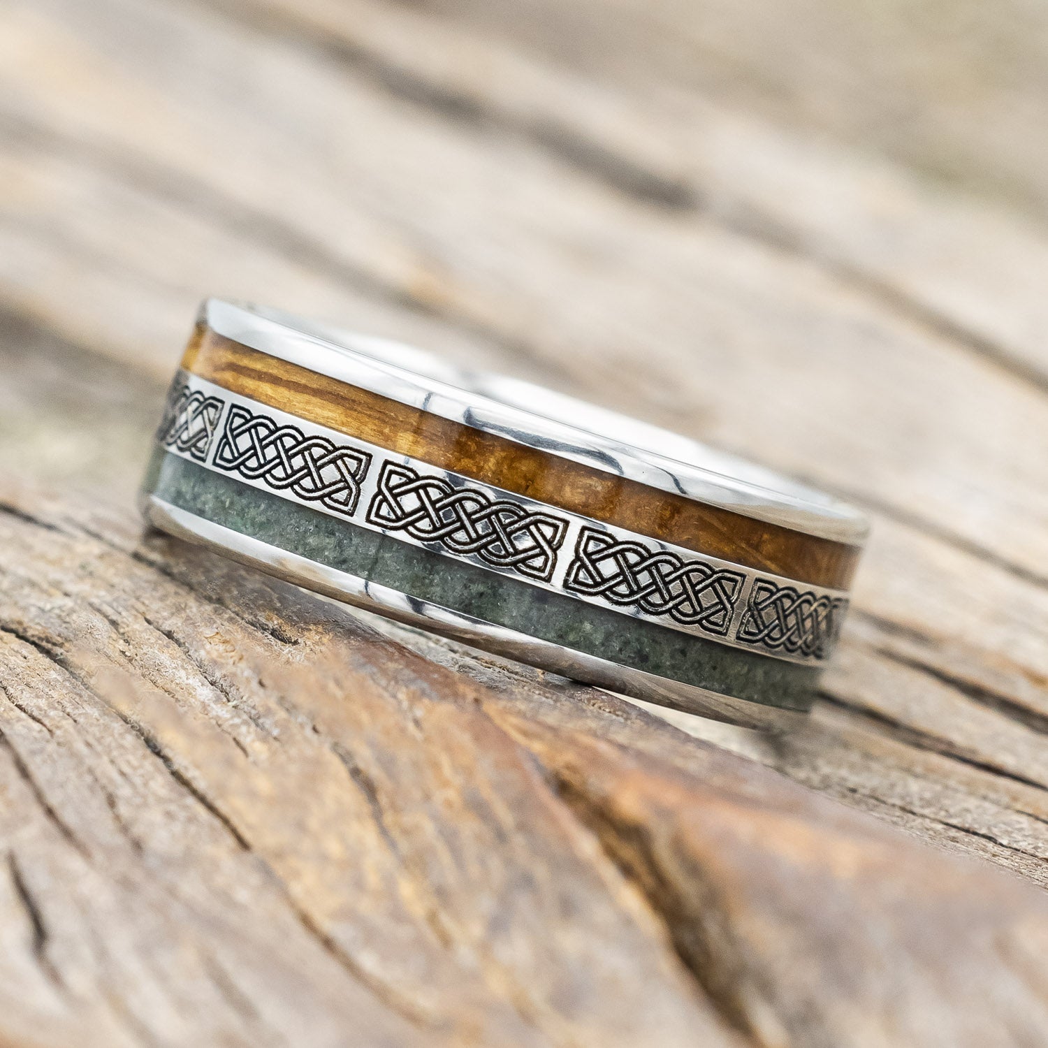 "RYDER" - CELTIC SAILOR'S KNOT ENGRAVED WITH WHISKEY BARREL & MOSS AGATE WEDDING RING-Staghead Designs