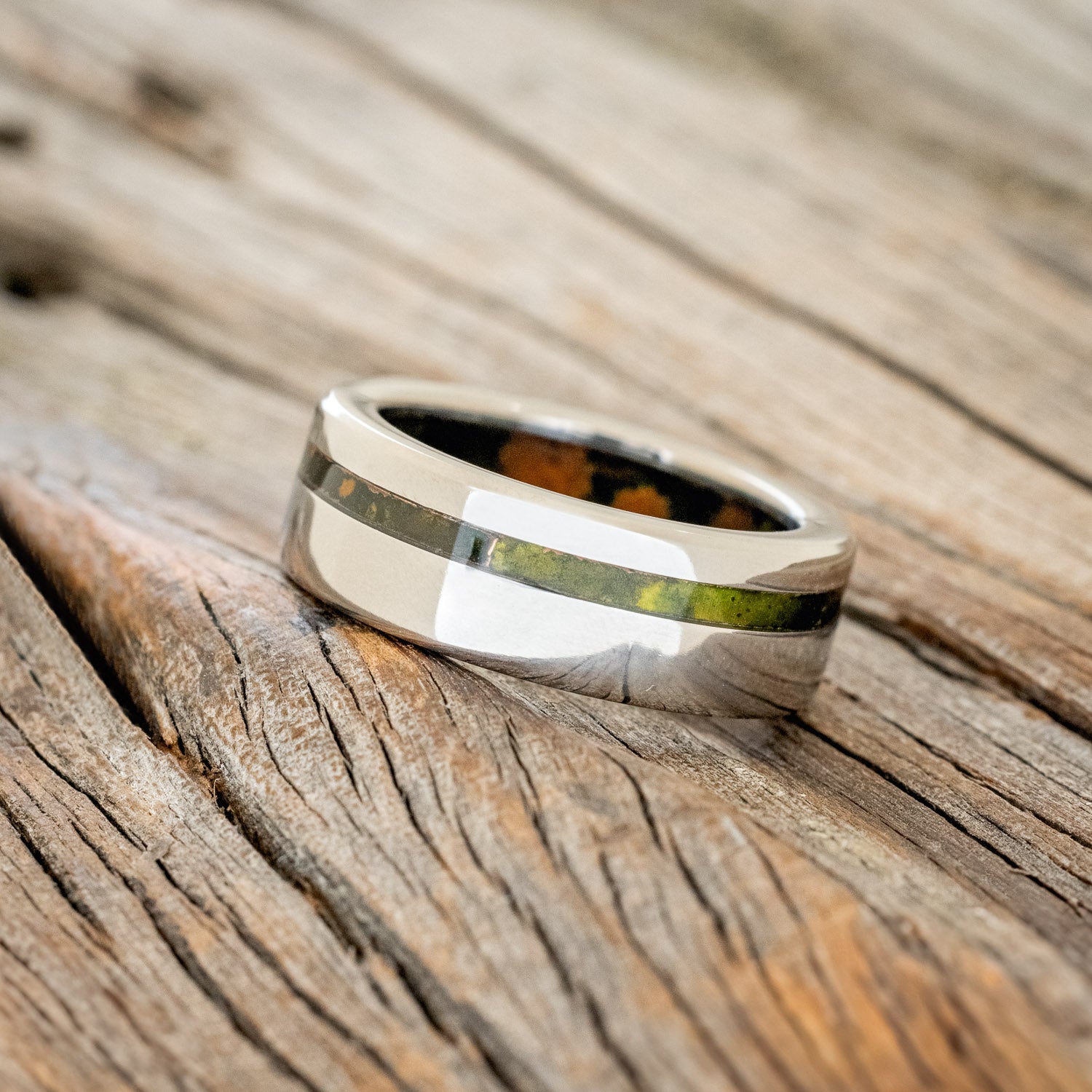 "VERTIGO" - MOSSY PATINA COPPER INLAY & LINING WEDDING RING-2