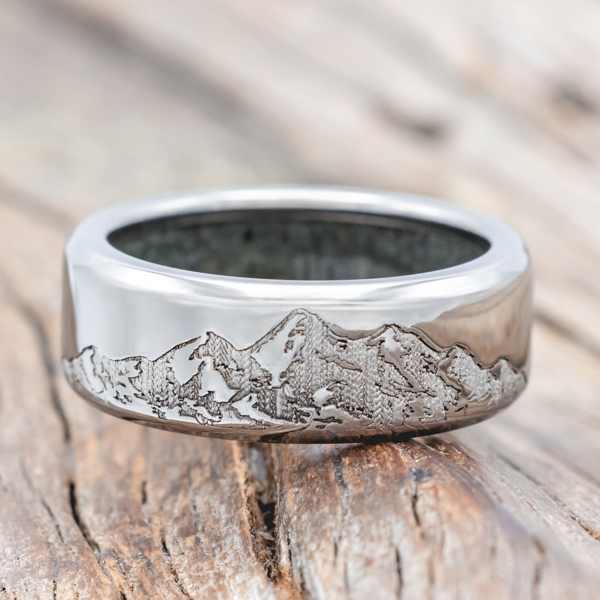 "HORIZON" - MOUNTAIN ENGRAVED WEDDING BAND WITH CUSTOM LINING-Staghead Designs