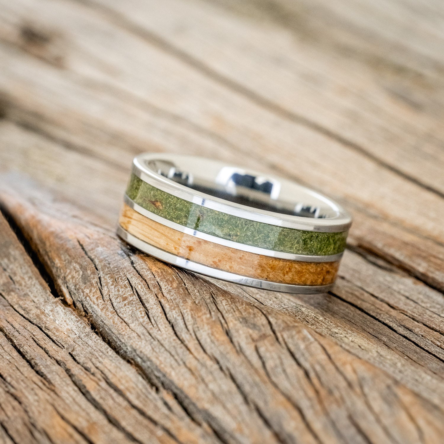 "DYAD" - MOSS & WHISKEY BARREL OAK WEDDING BAND-2