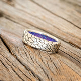 "ECHO" - DRAGON SCALE WEDDING RING FEATURING A PURPLE OPAL LINED BAND