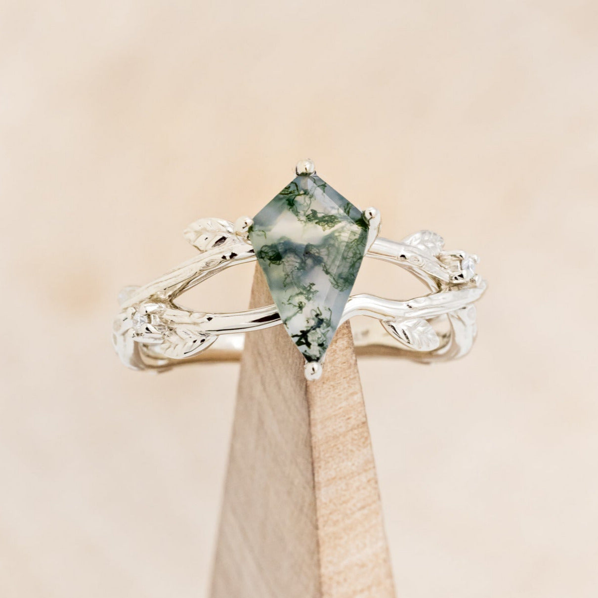 MATCHING SET OF "ARTEMIS ON THE VINE" MOSS AGATE & MEN'S "ARTEMIS" MOSS INLAY WEDDING RINGS-8