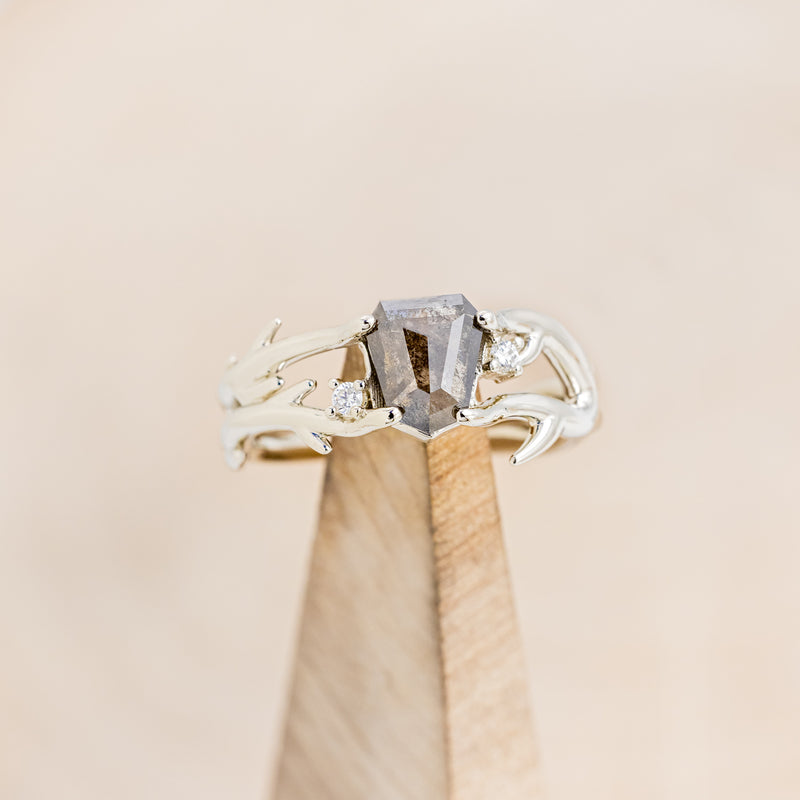 "ARTEMIS" - ENGAGEMENT RING WITH WITH DIAMOND ACCENTS - MOUNTING ONLY - SELECT YOUR OWN STONE