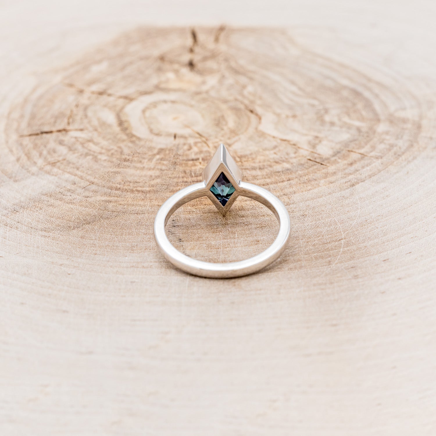 "MIRABEL" - BEZEL SET LAB-GROWN ALEXANDRITE ENGAGEMENT RING WITH BRANCH-STYLE TRACER-11