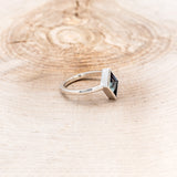 "MIRABEL" - BEZEL SET LAB-GROWN ALEXANDRITE ENGAGEMENT RING WITH BRANCH-STYLE TRACER