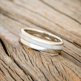 "CASTOR" - ANTLER WEDDING RING FEATURING A 14K GOLD BAND