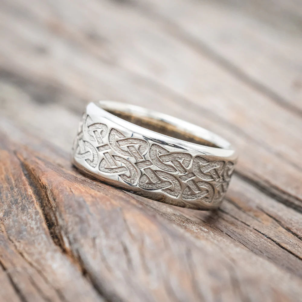 CELTIC LOVE KNOT ENGRAVED WEDDING BAND - 14K WHITE GOLD - SIZE 6-Staghead Designs