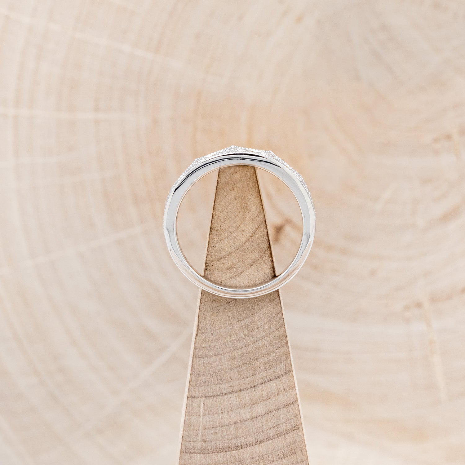 CROWN INSPIRD DIAMOND RING-12