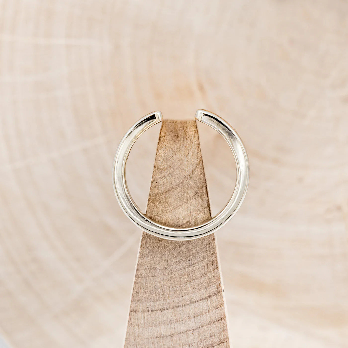 CUFFED STACKING BAND WITH WHISKEY BARREL OAK - 14K WHITE GOLD - SIZE 6 3/4-Staghead Designs