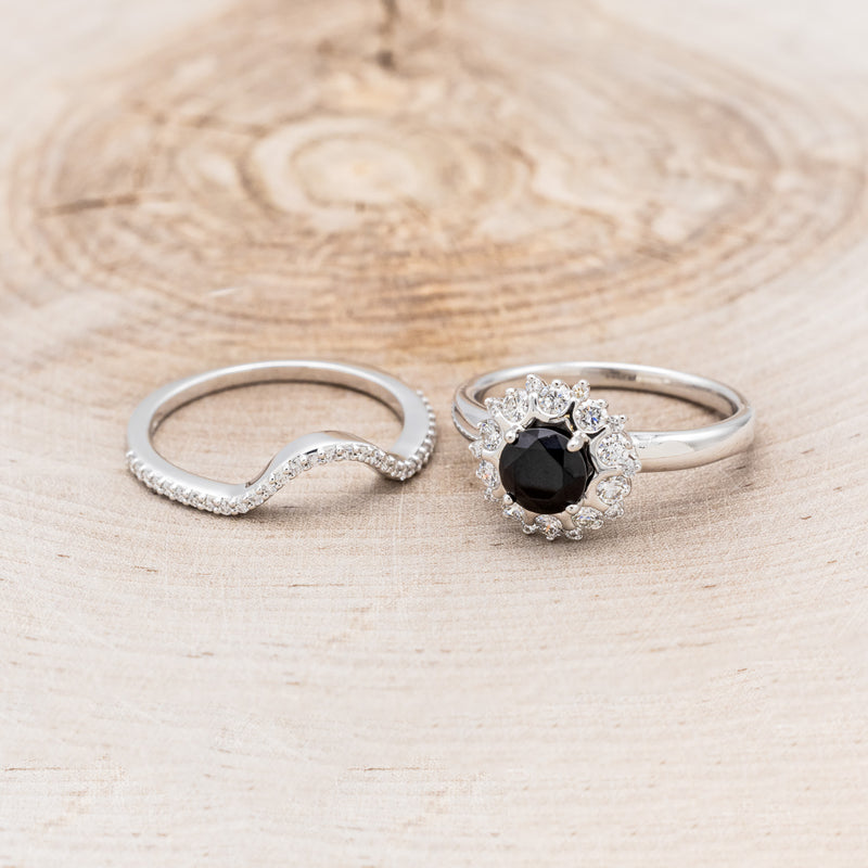 "DELANEY" - ROUND CUT BLACK MOISSANITE ENGAGEMENT RING WITH DIAMOND HALO & TRACER-5