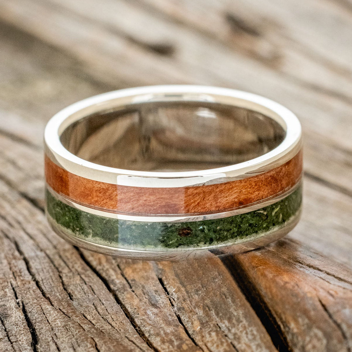 "DYAD" - MOSS & REDWOOD WEDDING BAND-3