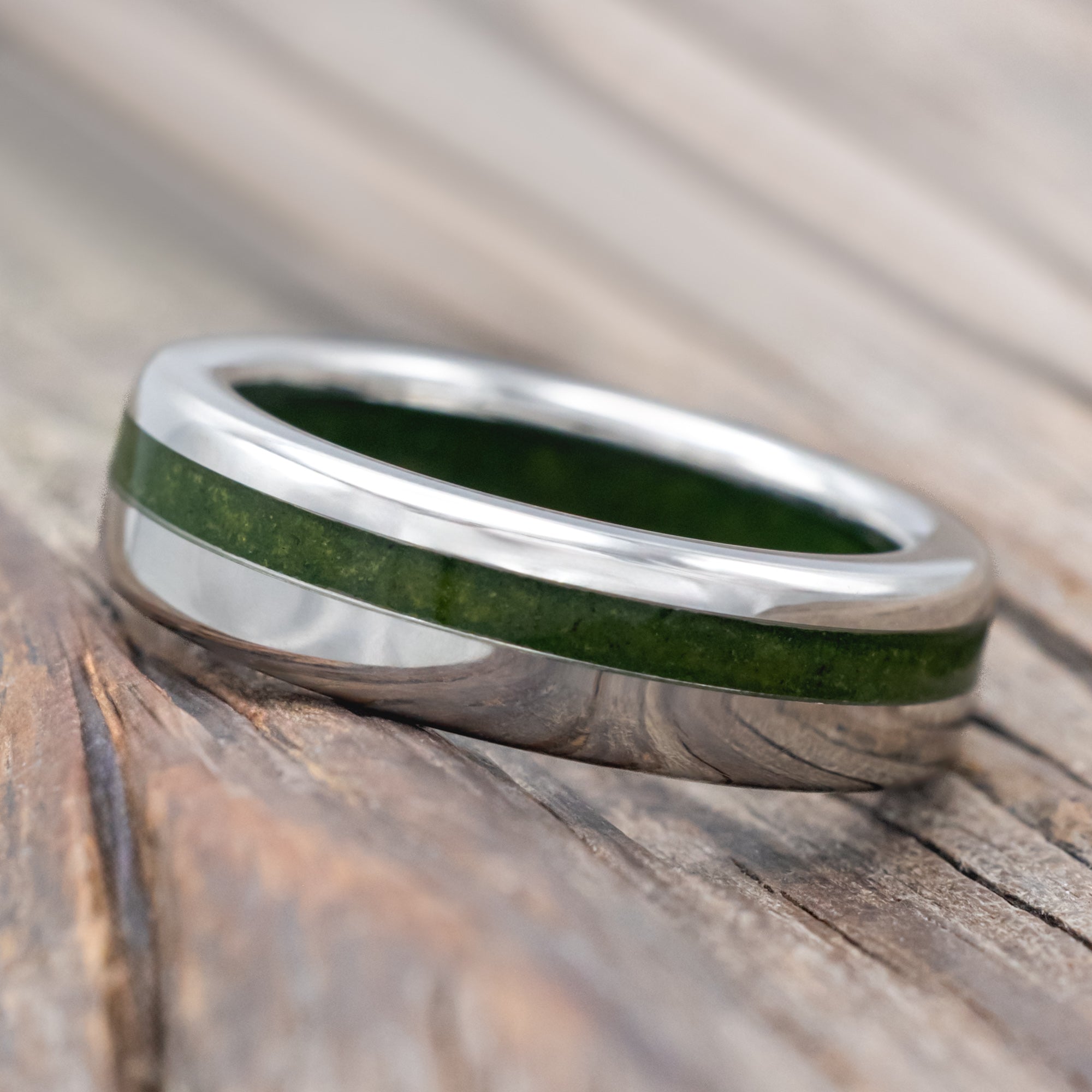 "VERTIGO" - MOSS INLAY & LINING WEDDING RING-Staghead Designs