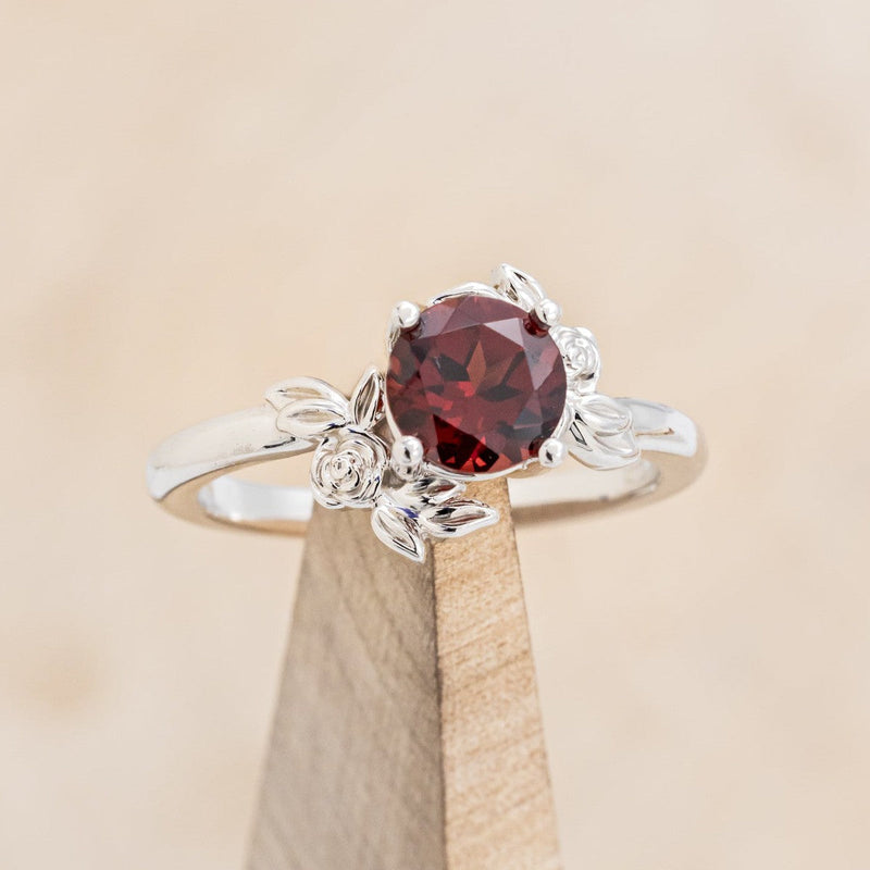 "ROSA" - ROUND CUT MOZAMBIQUE GARNET ENGAGEMENT RING WITH FLOWER ACCENTS - 14K WHITE GOLD - SIZE 6 3/4