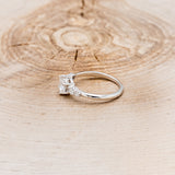 "GEMINI" - ROUND ROSE CUT MOISSANITE ENGAGEMENT RING WITH DIAMOND ACCENTS - 14K WHITE GOLD - SIZE 10-3