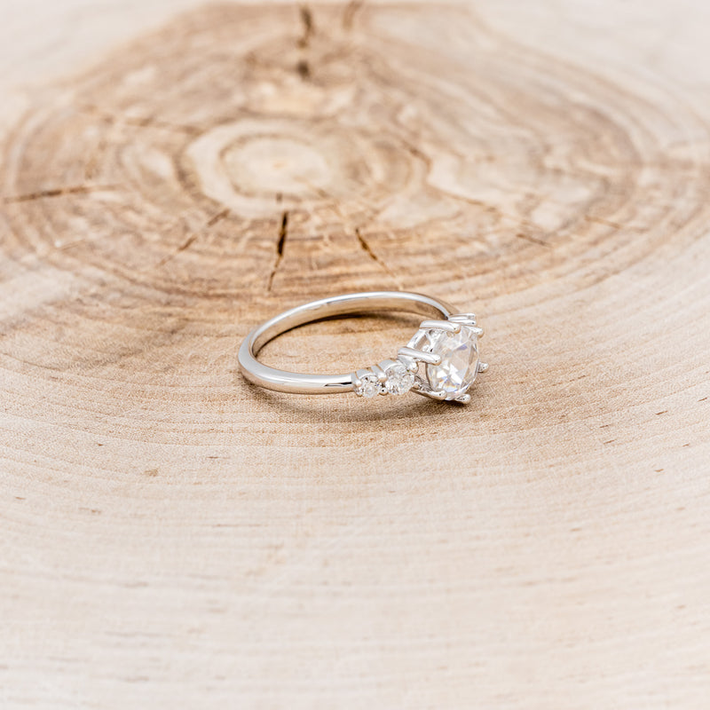 "GEMINI" - ROUND ROSE CUT MOISSANITE ENGAGEMENT RING WITH DIAMOND ACCENTS - 14K WHITE GOLD - SIZE 10-2