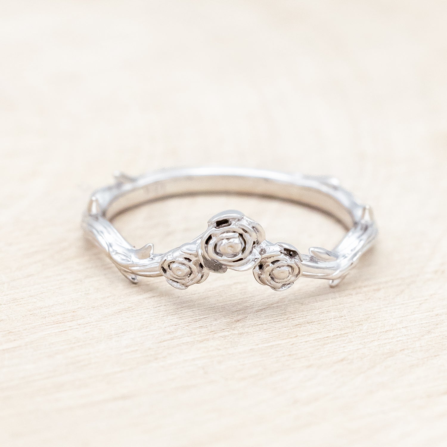 "Harlow" - floral-inspired tracer