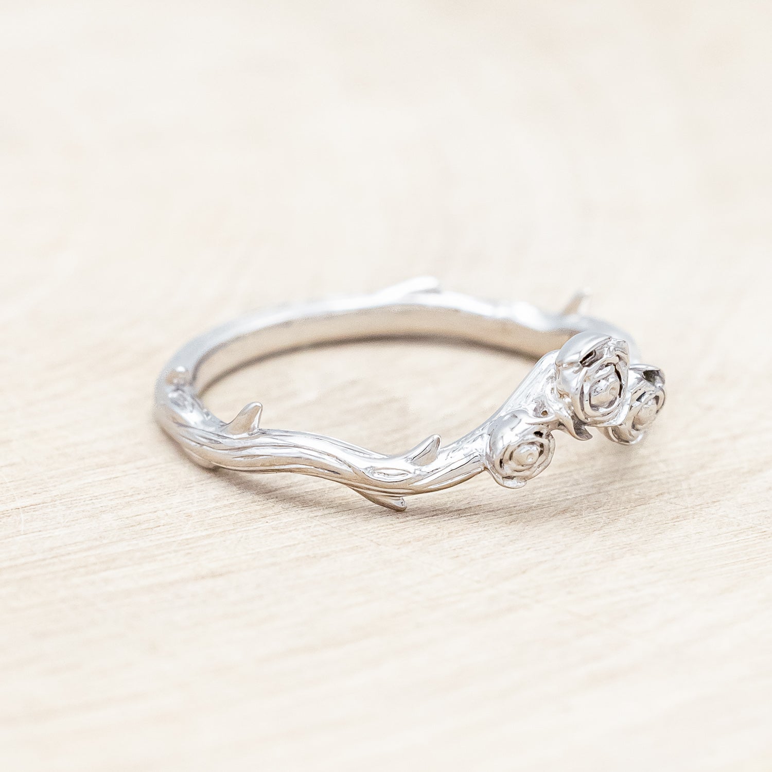 Side view of "Harlow" - floral-inspired tracer