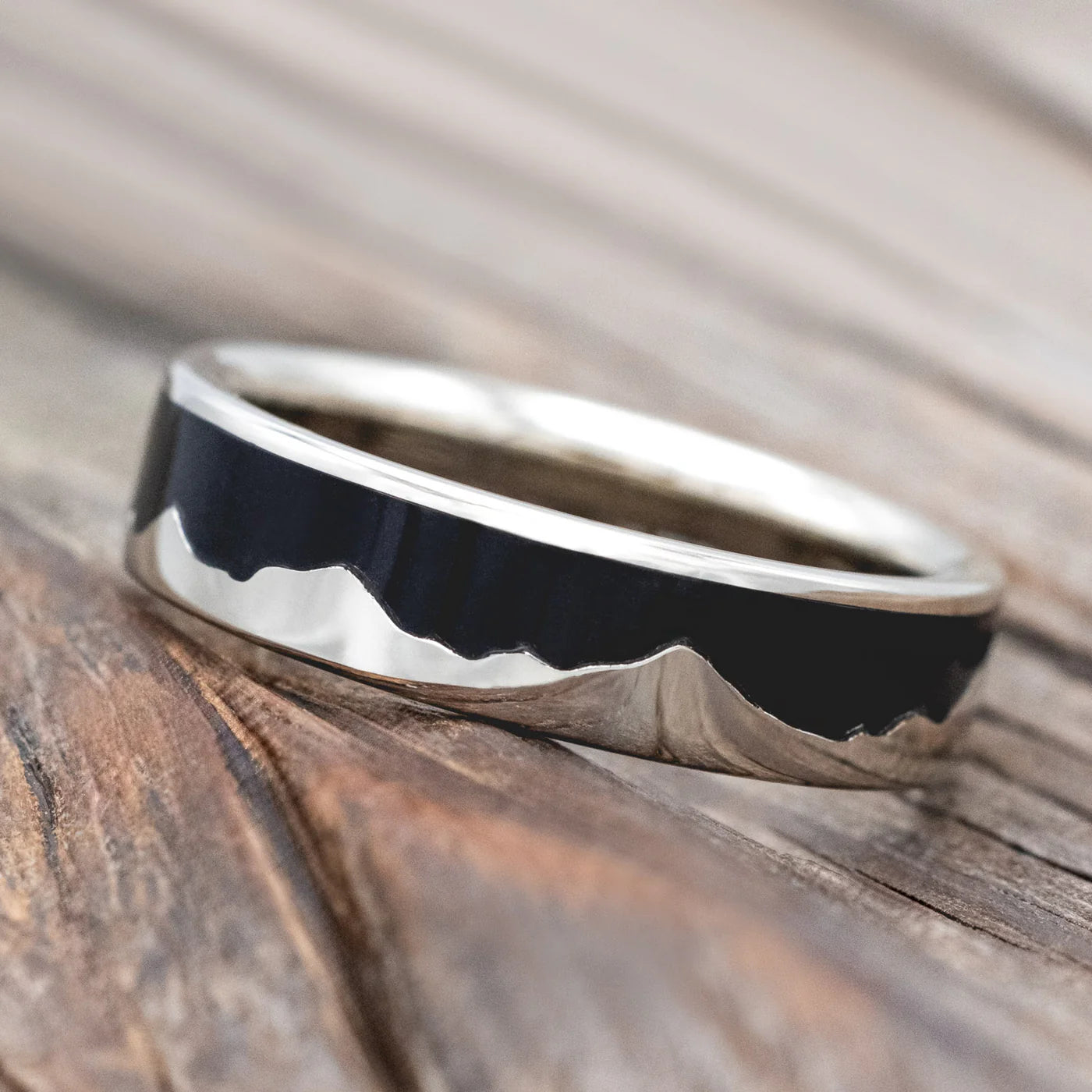 "HELIOS" - MOUNTAIN RANGE WEDDING BAND WITH JET STONE INLAY - 14K WHITE GOLD (6MM) - SIZE 10-Staghead Designs
