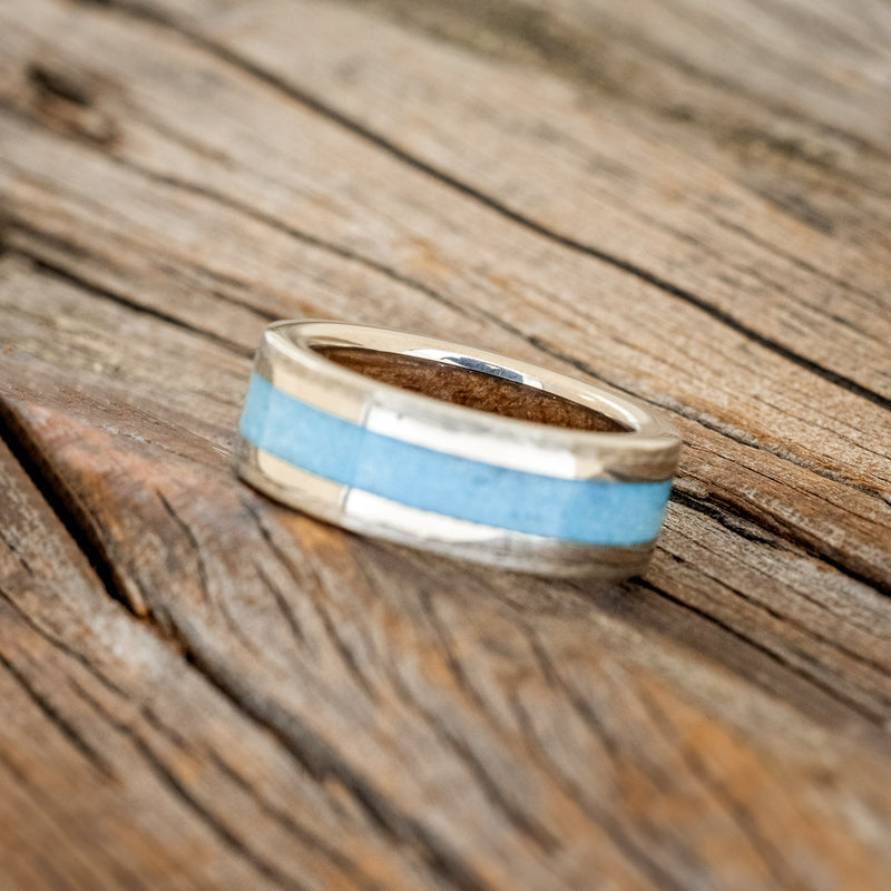 "HOLLIS" - TURQUOISE & 14K WHITE GOLD INLAYS WEDDING RING WITH WHISKEY BARREL LINING FEATURING A HAMMERED BAND