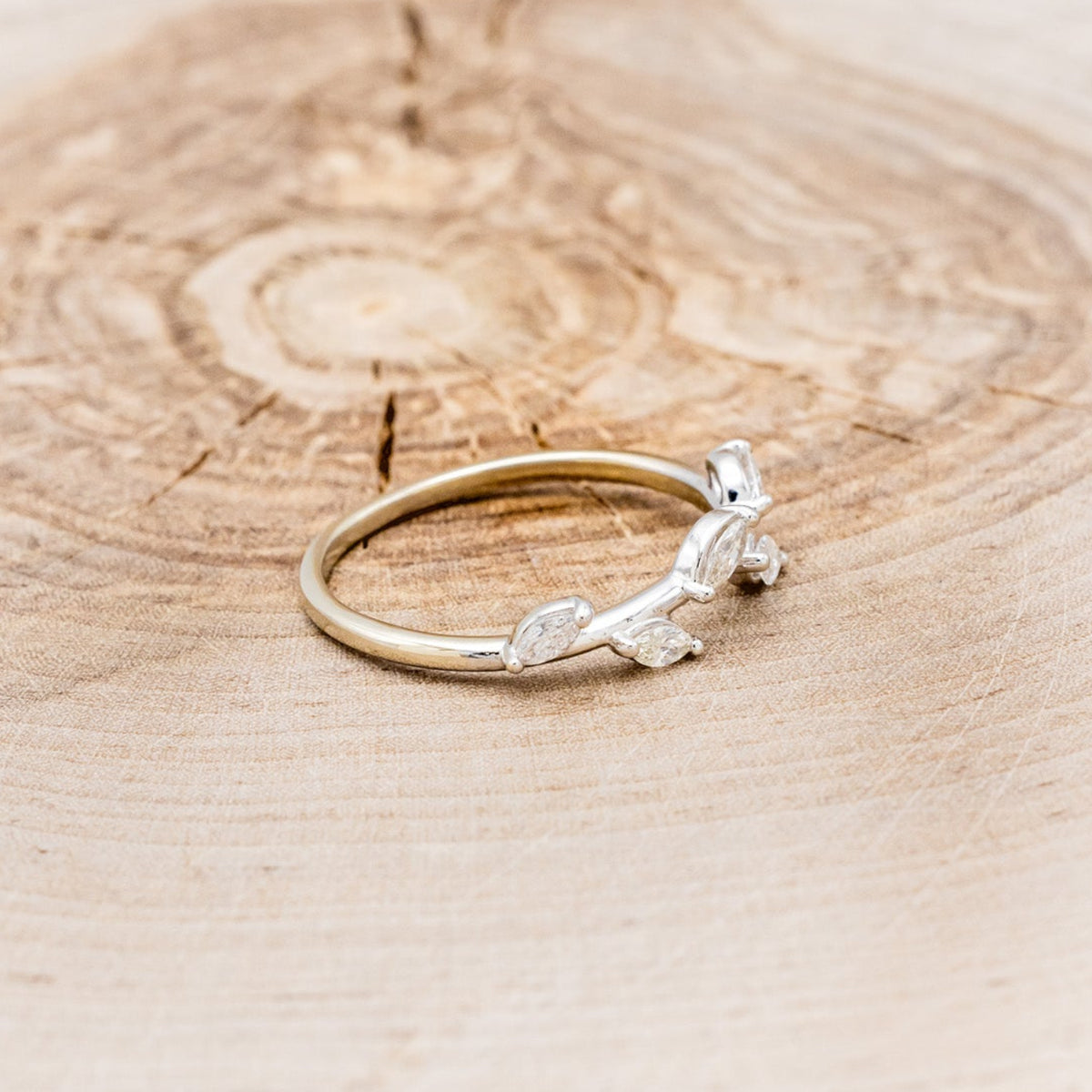 "IDHAL" - MARQUISE DIAMOND LEAF RING WITH 14K GOLD-9