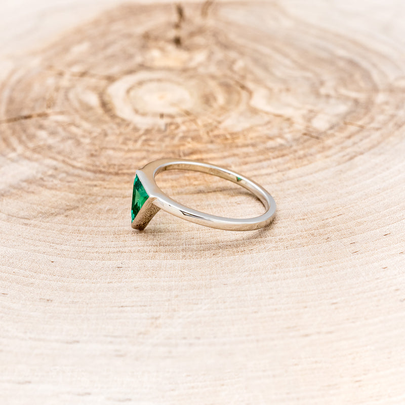 "JENNY FROM THE BLOCK" - TRIANGLE LAB-GROWN EMERALD ENGAGEMENT RING-3