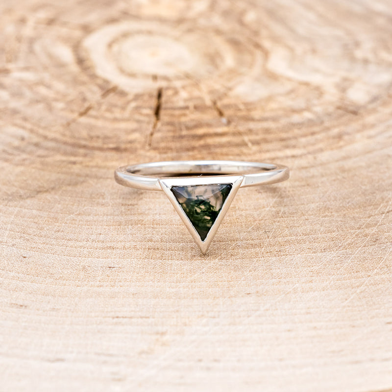 "JENNY FROM THE BLOCK" - TRIANGLE MOSS AGATE ENGAGEMENT RING WITH DIAMOND V-SHAPED TRACER-27