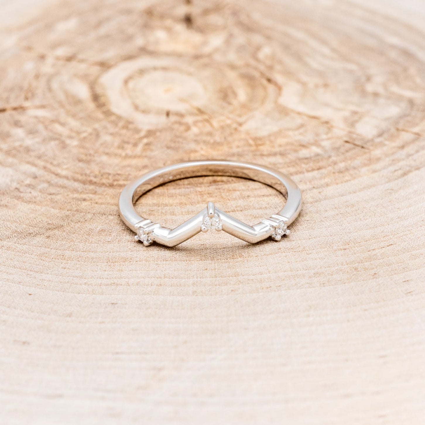 "STARLA" - ROUND CUT LAB-GROWN ALEXANDRITE ENGAGEMENT RING WITH STARBURST DIAMOND HALO & TRACER-13