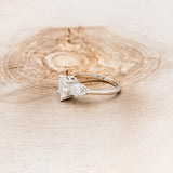 "VOGUE" - PEAR-CUT MOISSANITE ENGAGEMENT RING WITH MOISSANITE ACCENTS - 2