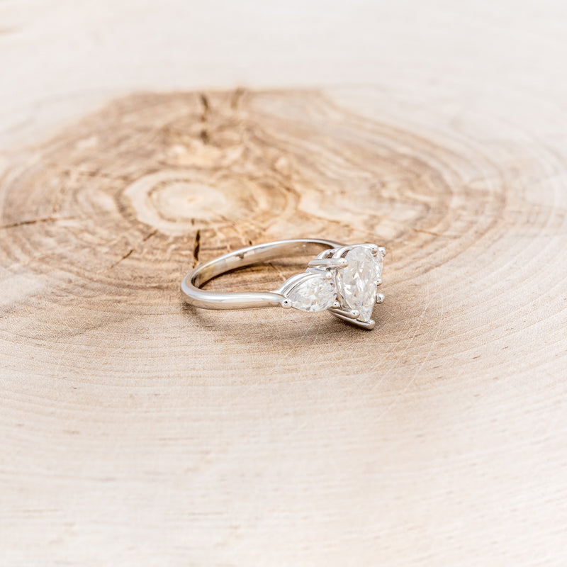 "VOGUE" - PEAR-CUT MOISSANITE ENGAGEMENT RING WITH MOISSANITE ACCENTS - 3