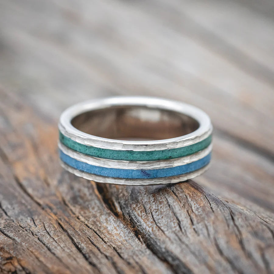 "RYDER" - TURQUOISE & MALACHITE INLAID WEDDING RING WITH A HAMMERED CENTER - 14K WHITE GOLD (6MM) - SIZE 7-Staghead Designs