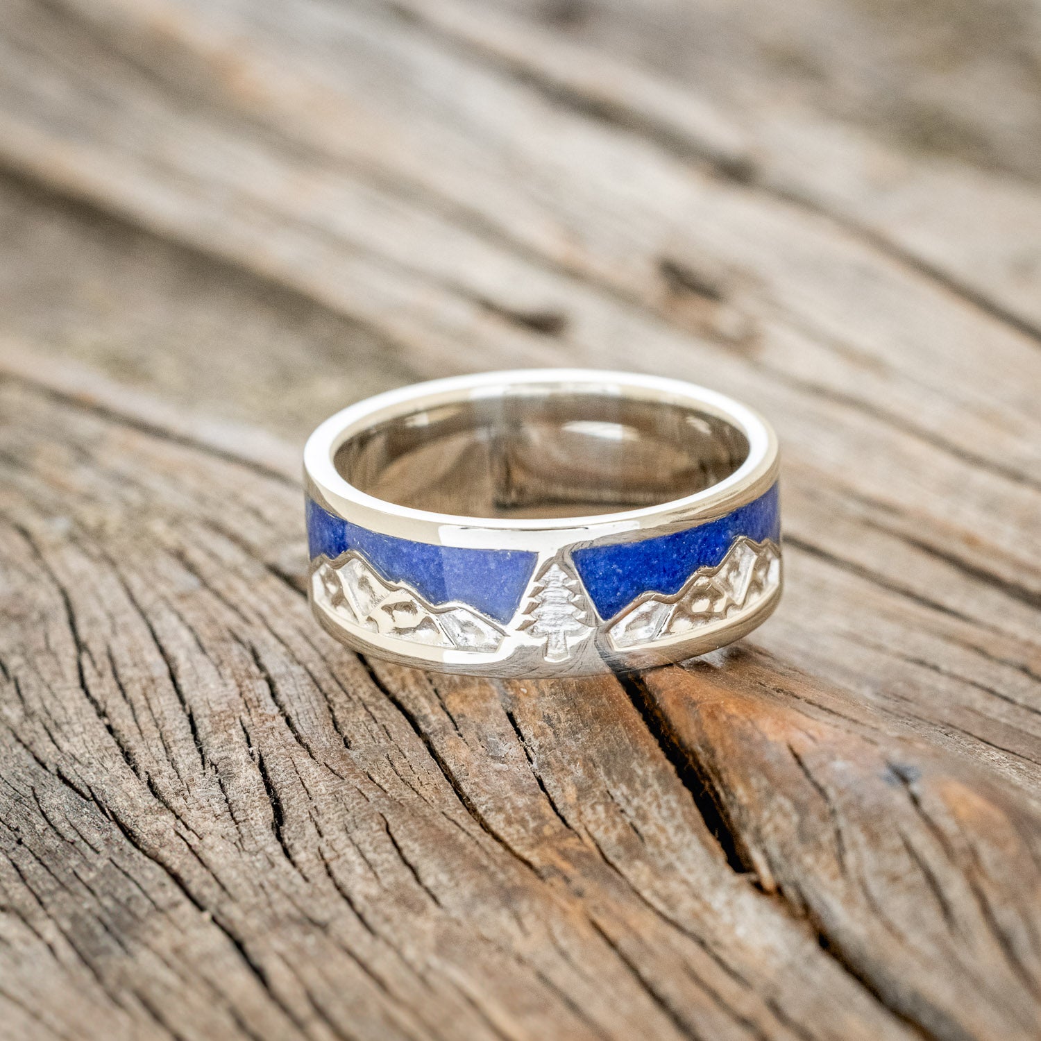 "SUMMIT" - MOUNTAIN RANGE ENGRAVED WEDDING RING WITH LAPIS LAZULI INLAYS-3
