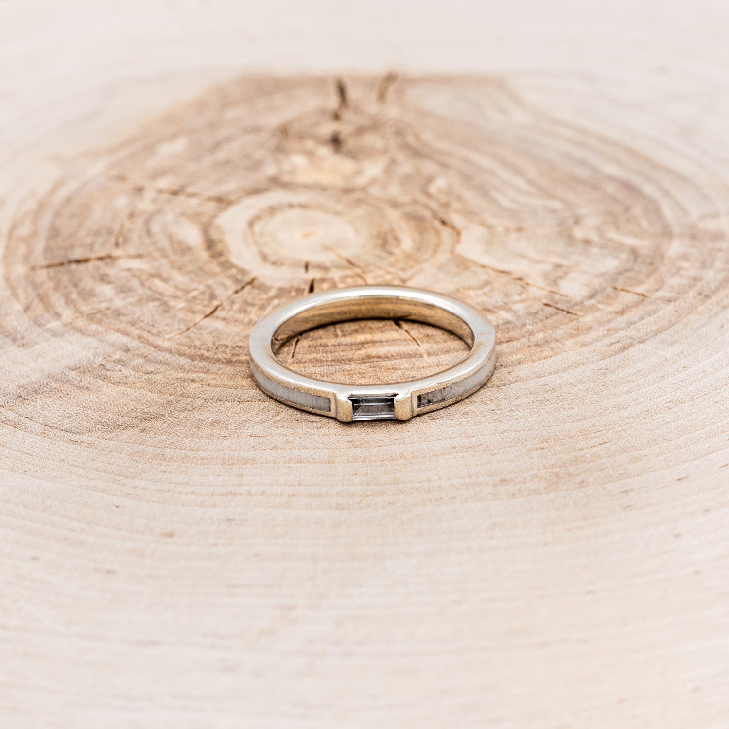 WHITE SAPPHIRE & ANTLER INLAY WEDDING BAND-10