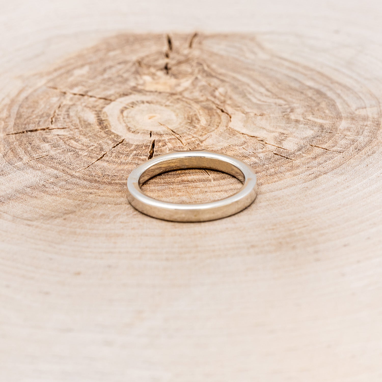 WHITE SAPPHIRE & ANTLER INLAY WEDDING BAND-11