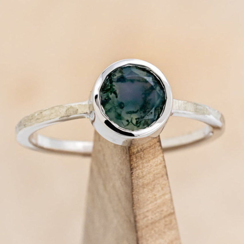 "EVELYN" - BEZEL SET MOSS AGATE SOLITAIRE ENGAGEMENT RING WITH TRACER IN A HAMMERED FINISH-6