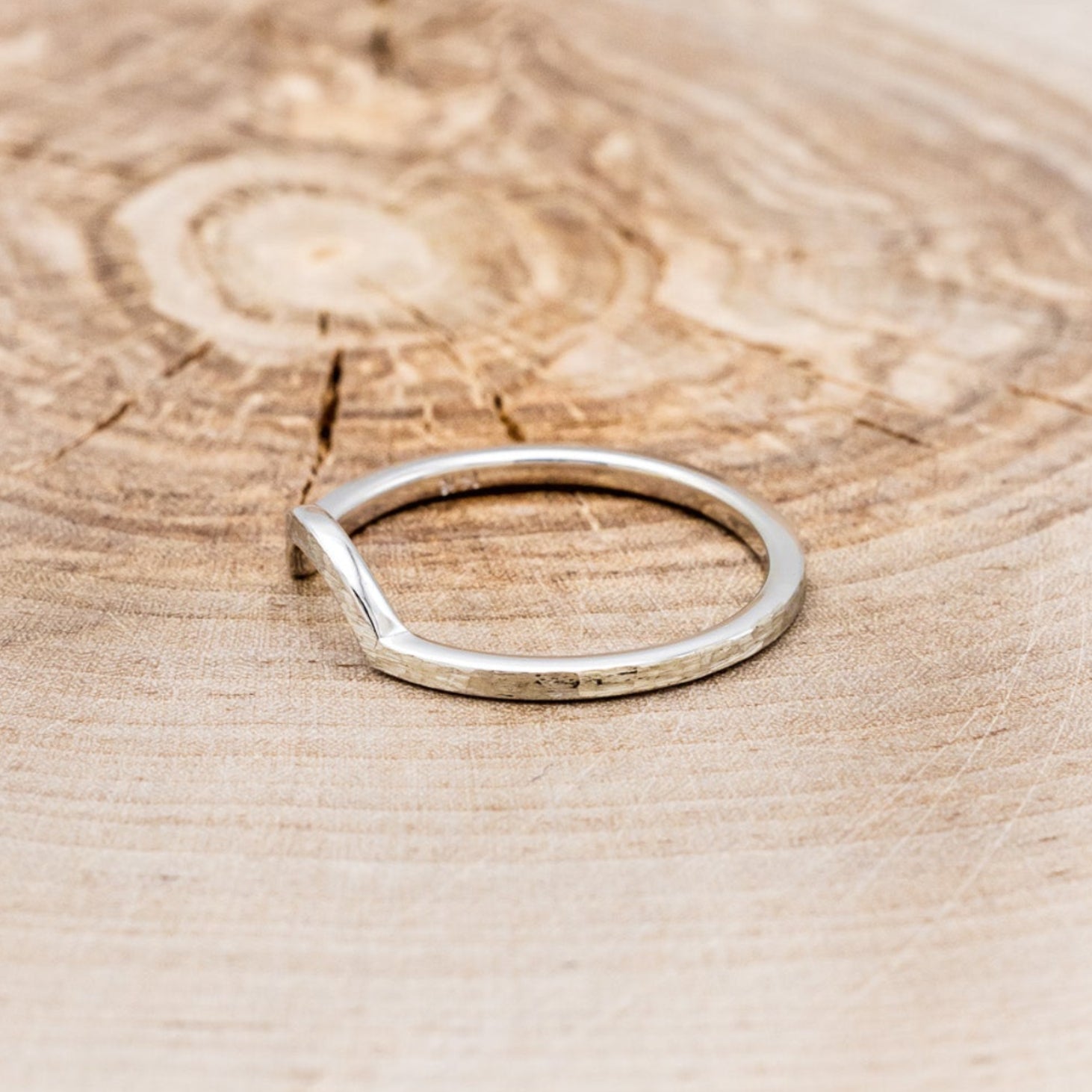 "EVELYN" - BEZEL SET MOSS AGATE SOLITAIRE ENGAGEMENT RING WITH TRACER IN A HAMMERED FINISH-15